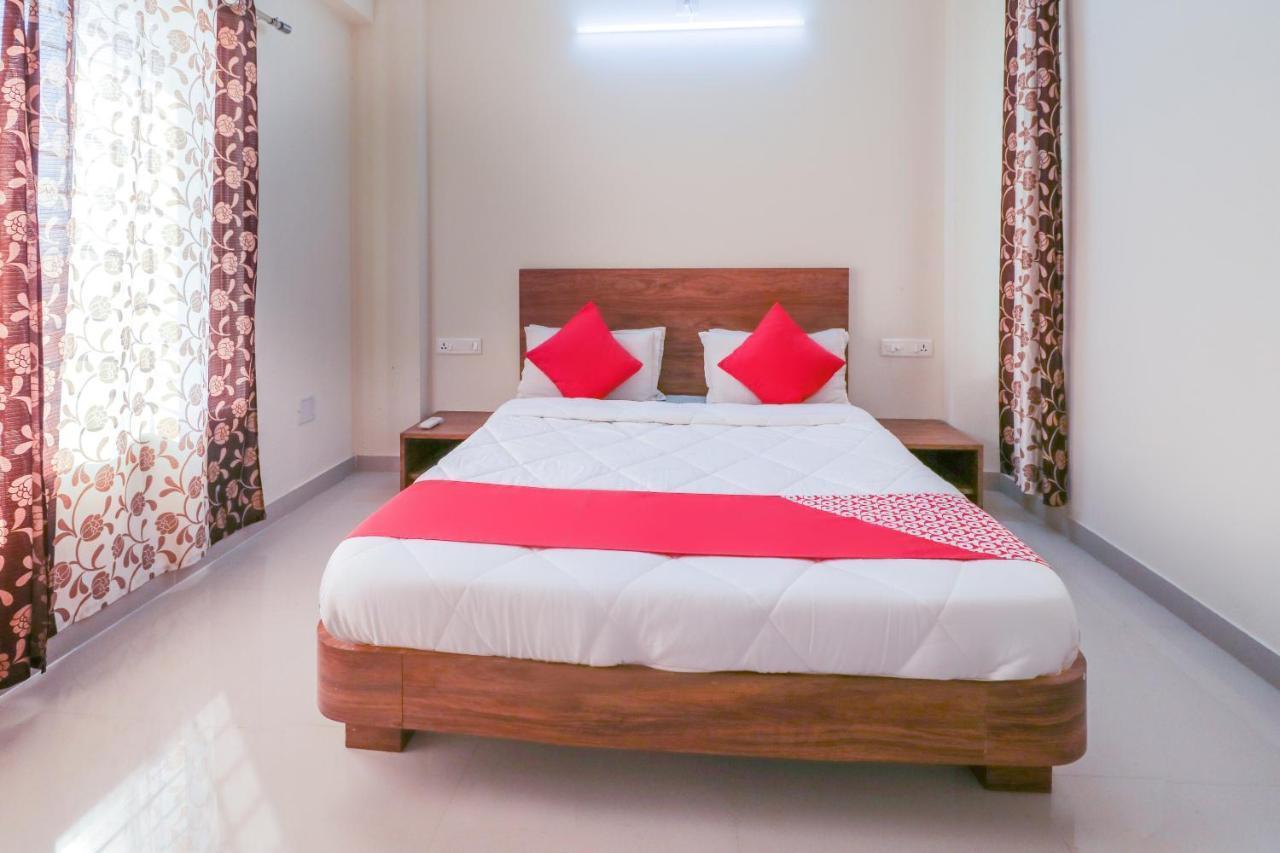 Oyo 63903 Hotel Shree Ram Villa Dwārka Zimmer foto